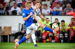 华体会登录-欧洲各地足球俱乐部迎来新一轮激烈对抗