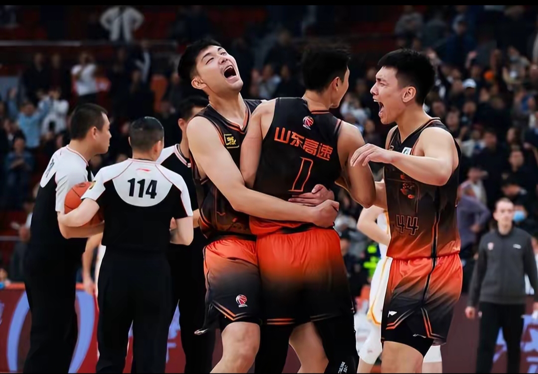 天津男篮不敌福建,遭遇五连败 天津男篮不敌福建,遭遇五连败