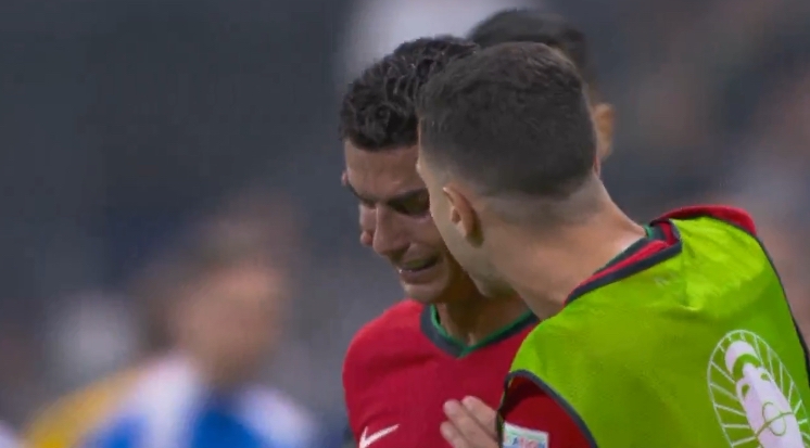 里昂队与奥赛球队将在本周末展开激烈较量 里昂队与奥赛球队将在本周末展开激烈较量