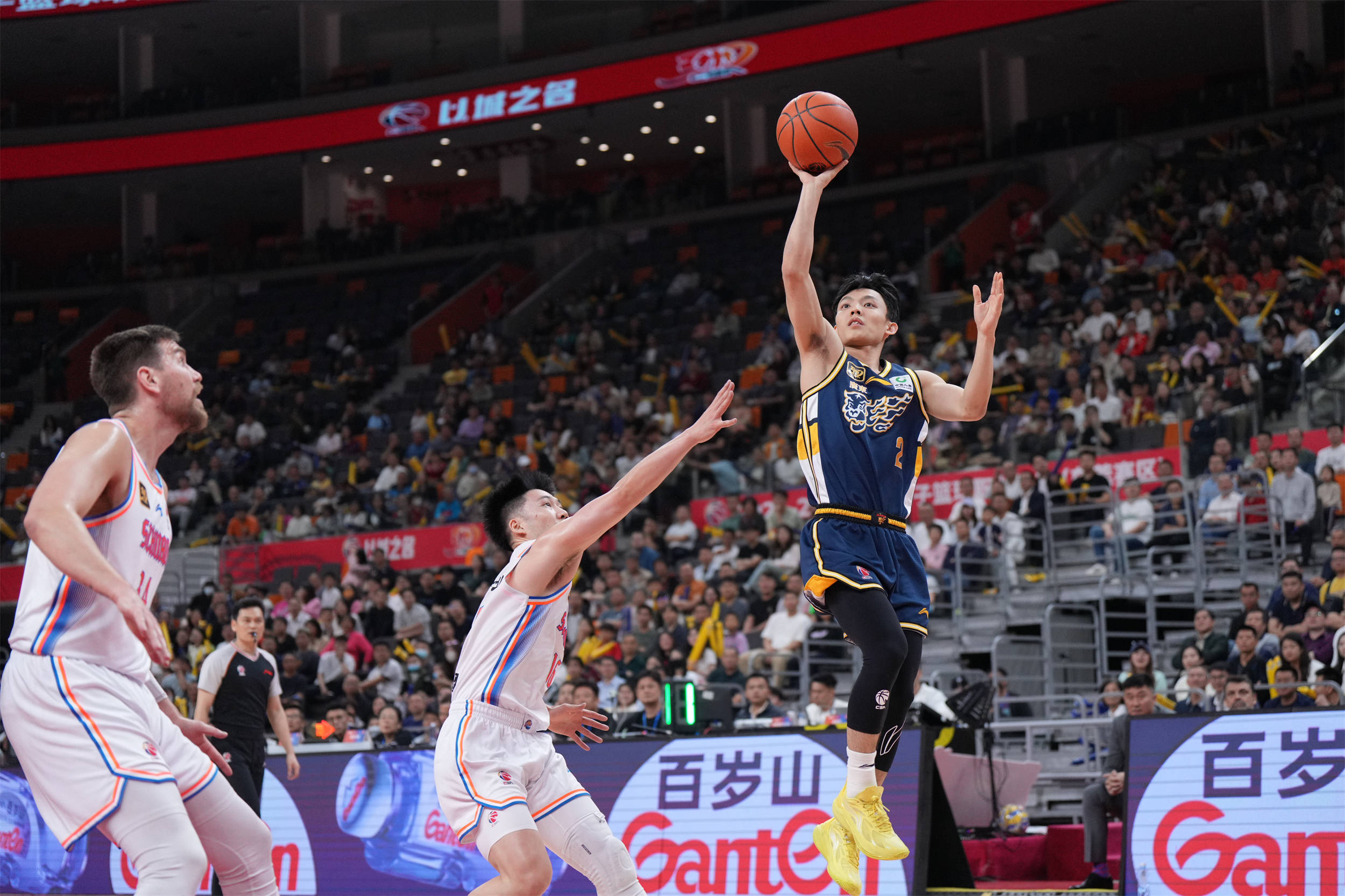 广东队再胜江苏，晋级季后赛