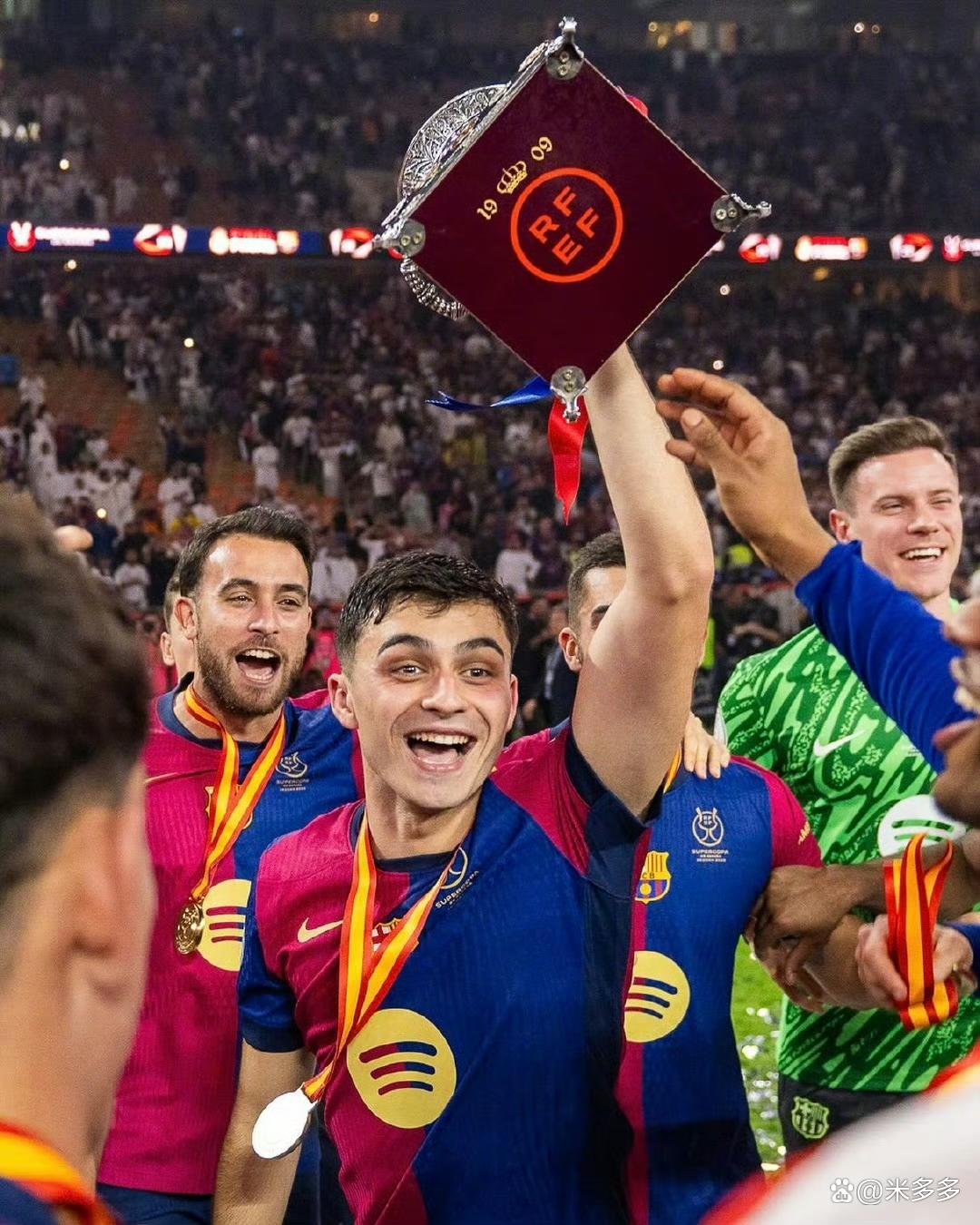 巴塞罗那俱乐部:西班牙足球文化的骄傲 巴塞罗那俱乐部:西班牙足球文化的骄傲