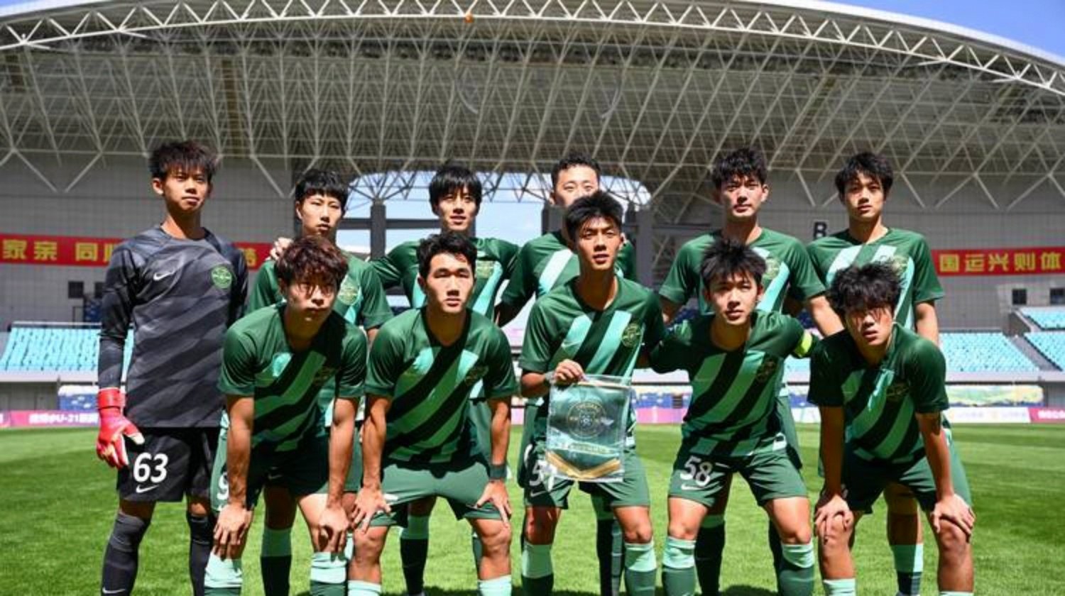 球队获得连胜，士气高涨备战下一场比赛的简单介绍