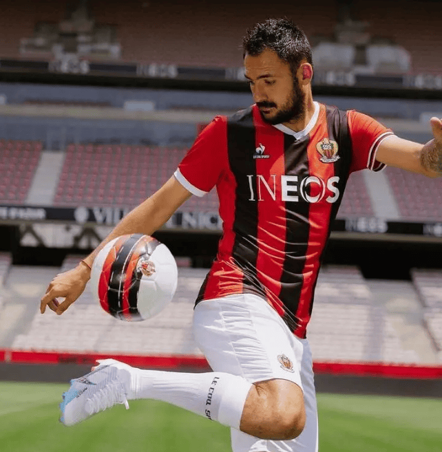 圣埃蒂安俱乐部迎来全队爆发，击败对手