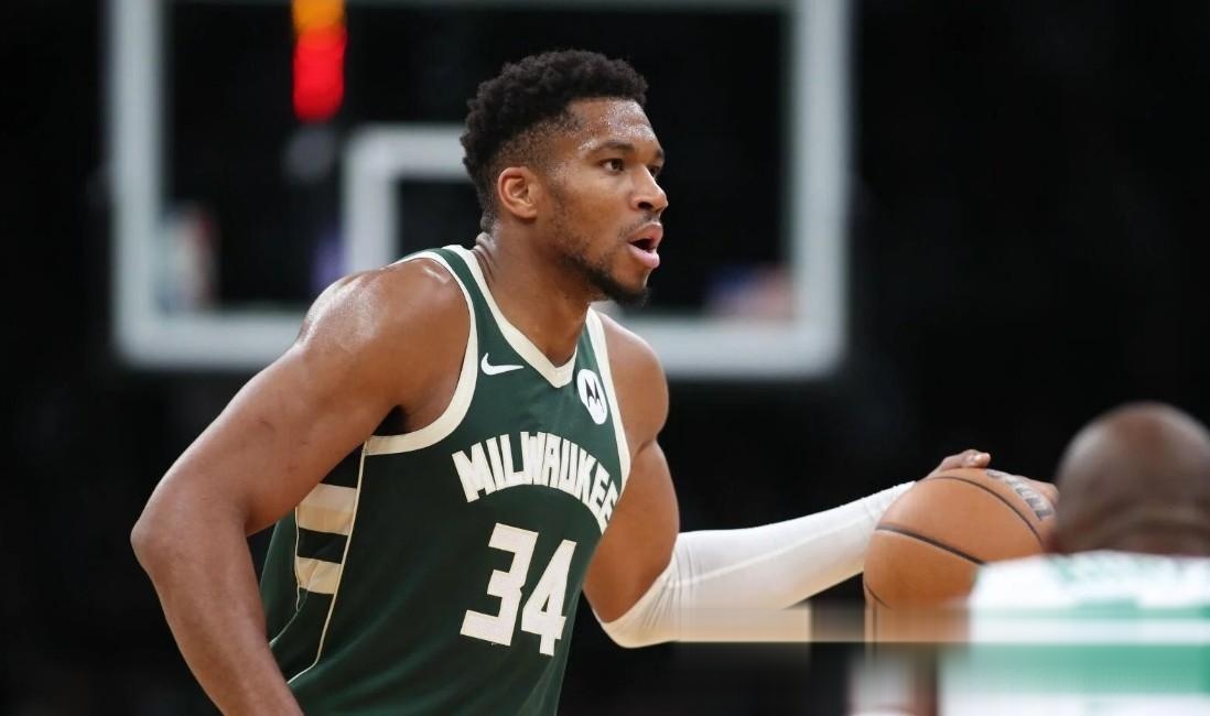 开拓者战胜黄蜂，利拉德砍下30+10