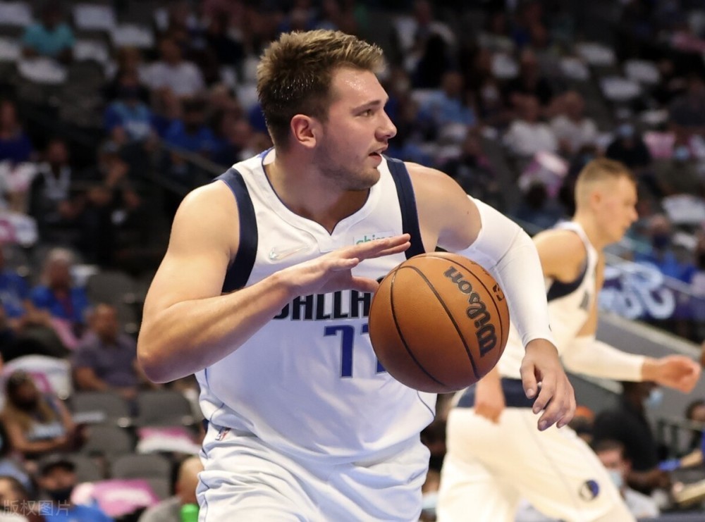 独行侠轻取公牛，稳步前行的简单介绍