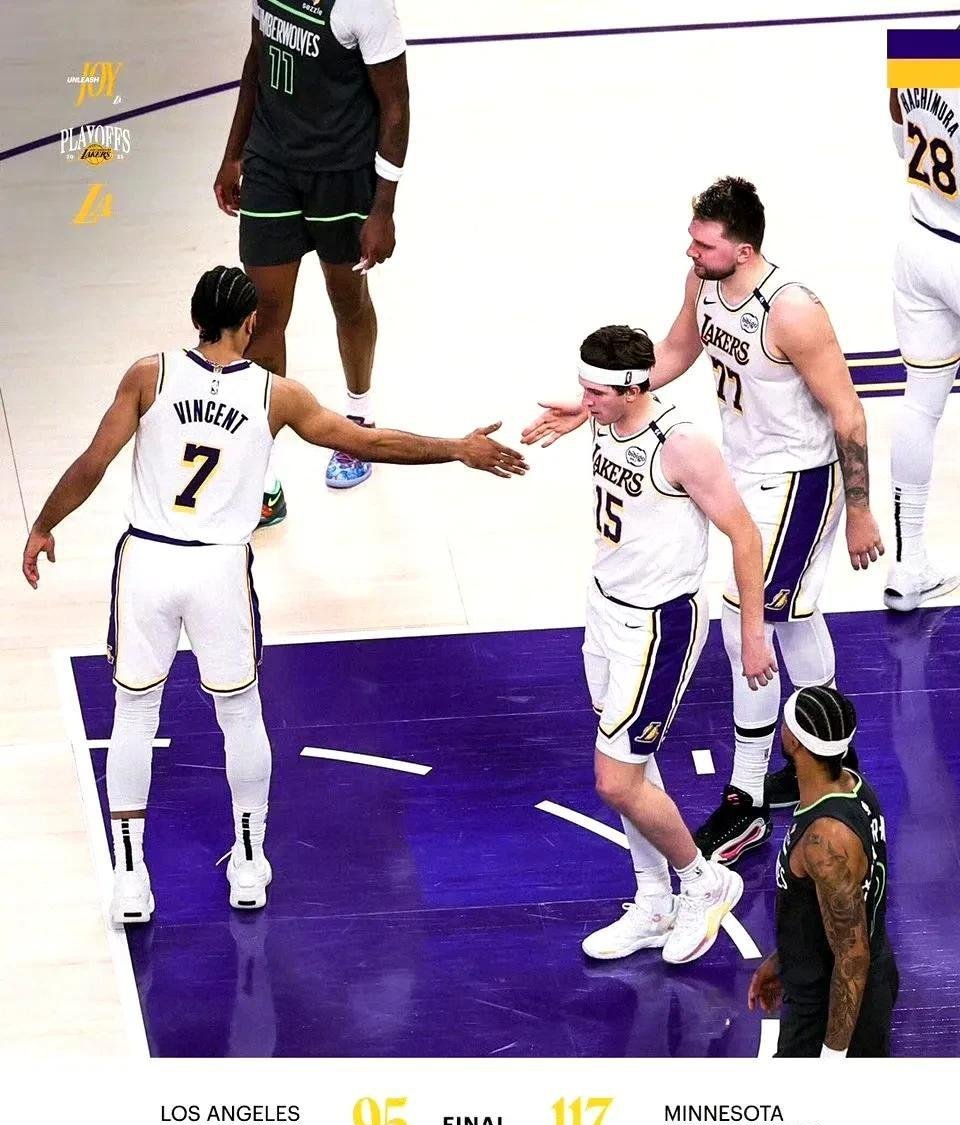 湖人逆袭击败步行者，篮网惨败