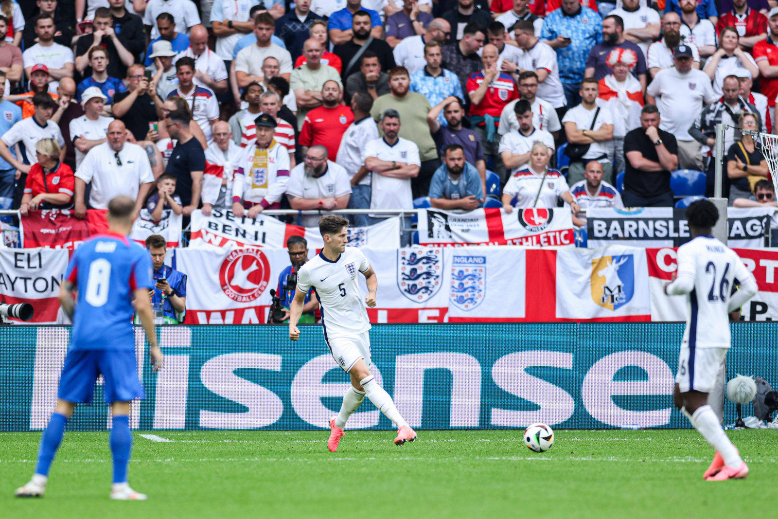 斯洛伐克队横扫苏格兰，成功晋级欧洲杯决赛