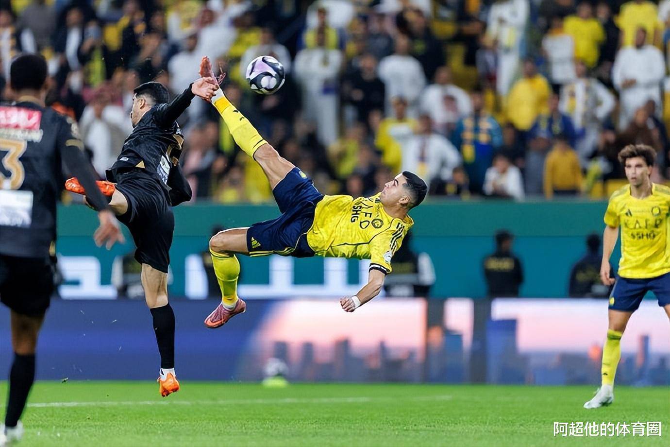 皇马主场德比憾平,C罗传射引领进攻风暴 皇马主场德比憾平,C罗传射引领进攻风暴